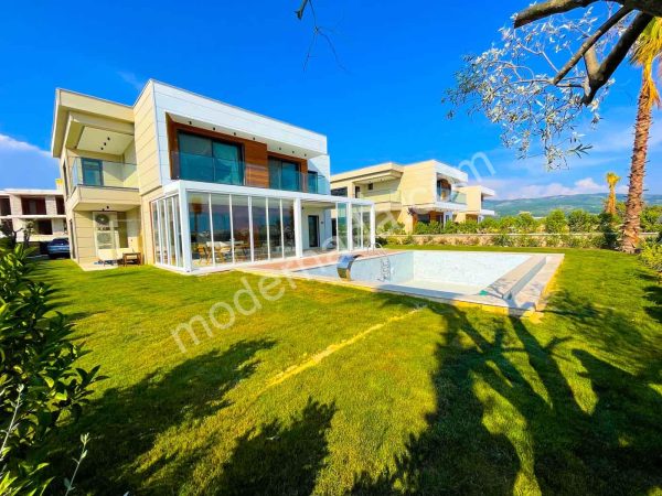 Villa Tv Modern Ada Gayrimenkul