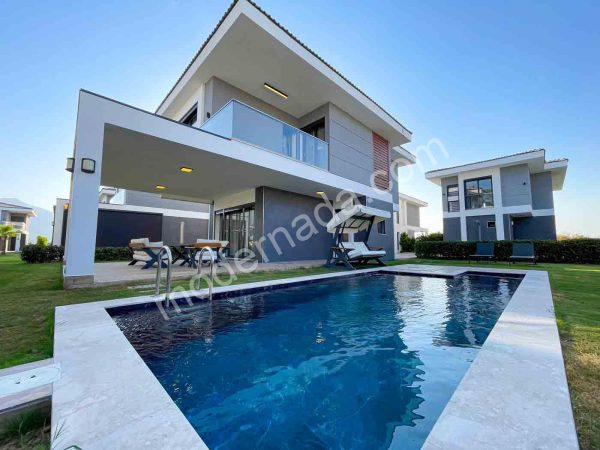 Modern TV Villa There is Gayrimenkul