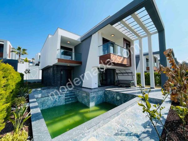 Modern TV Villa There is Gayrimenkul