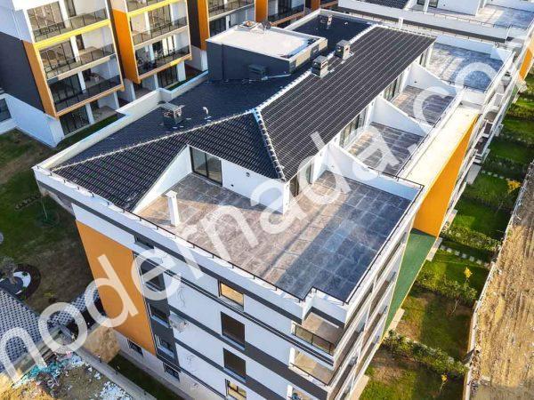 Moderner Villa -Fernseher Es gibt Gayrimenkul