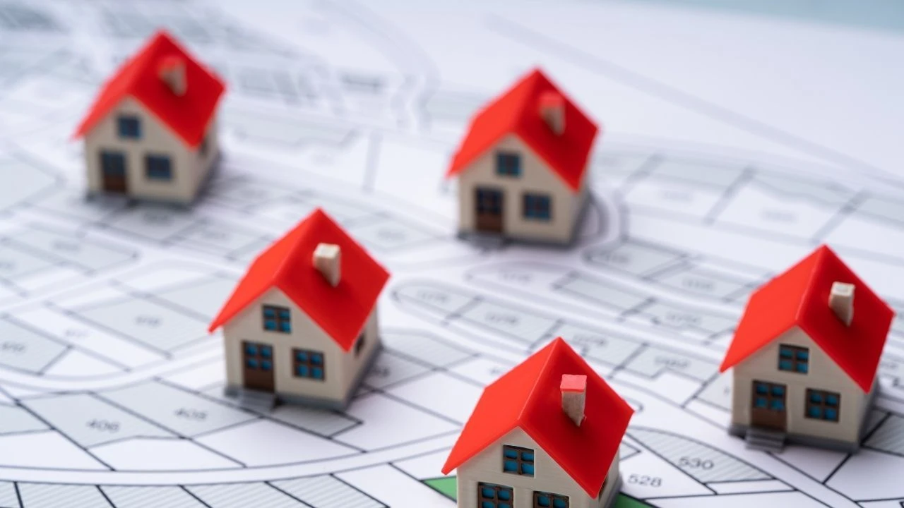 Kuşadası’nda Emlak Güveninin Adresi: Villa TV Gayrimenkul – Niyazi Oylan